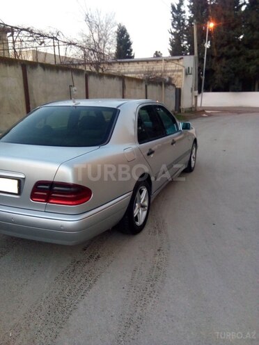 Mercedes E 220 1998, 350,000 km - 2.2 l - Şirvan