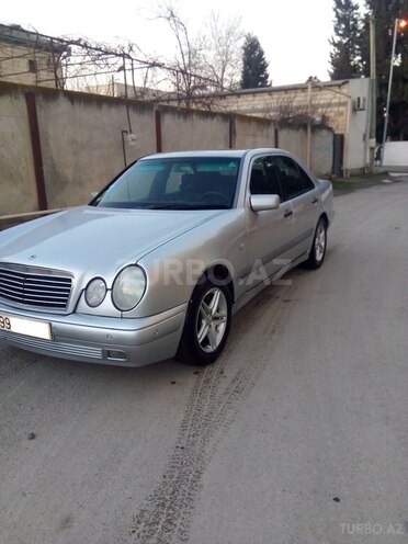 Mercedes E 220 1998, 350,000 km - 2.2 l - Şirvan