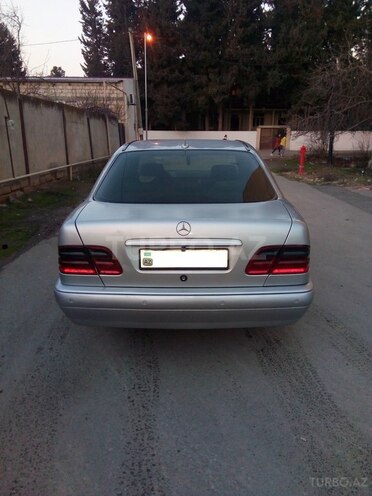 Mercedes E 220 1998, 350,000 km - 2.2 l - Şirvan