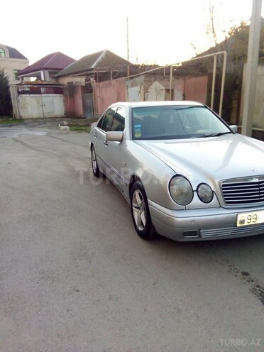 Mercedes E 220 1998, 350,000 km - 2.2 l - Şirvan