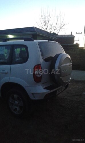 Chevrolet Niva 2012, 84,000 km - 1.7 л - Biləsuvar