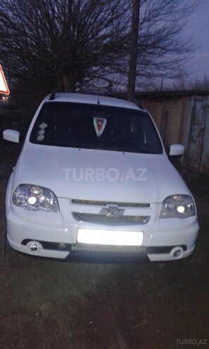 Chevrolet Niva 2012, 84,000 km - 1.7 л - Biləsuvar