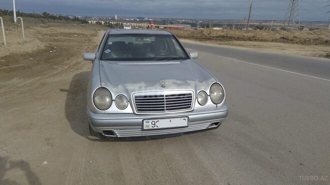 Mercedes E 280 1997, 332,000 km - 2.8 l - Bakı