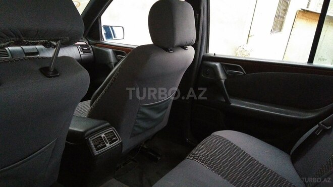 Mercedes E 280 1997, 332,000 km - 2.8 l - Bakı