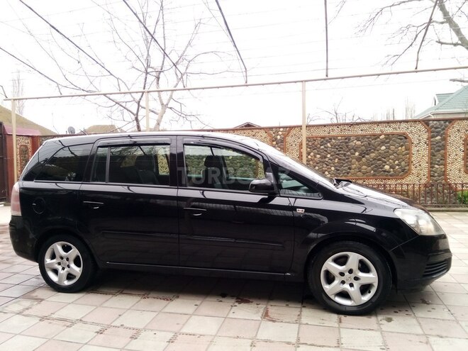 Opel Zafira 2007, 175,000 km - 2.2 l - Xaçmaz