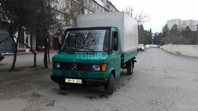 Mercedes 208 D 1989, 280,000 km - 2.3 л - Bakı