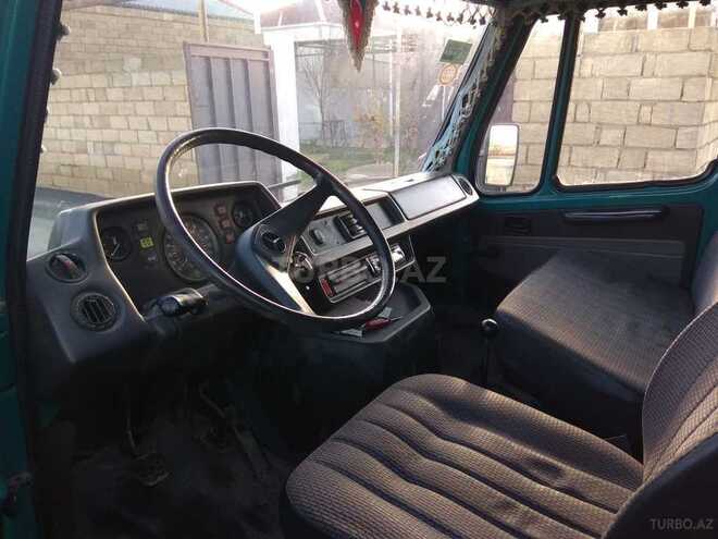 Mercedes 208 D 1989, 280,000 km - 2.3 л - Bakı