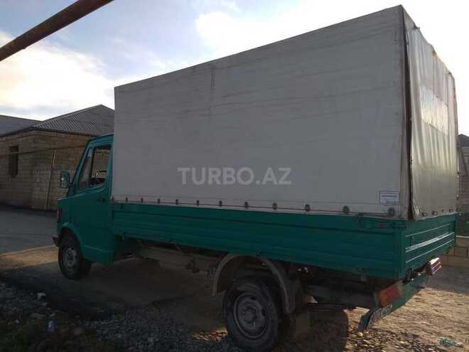 Mercedes 208 D 1989, 280,000 km - 2.3 л - Bakı