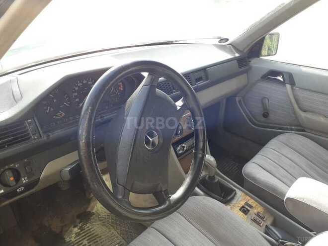 Mercedes E 200 1989, 365,000 km - 0.2 l - Bakı