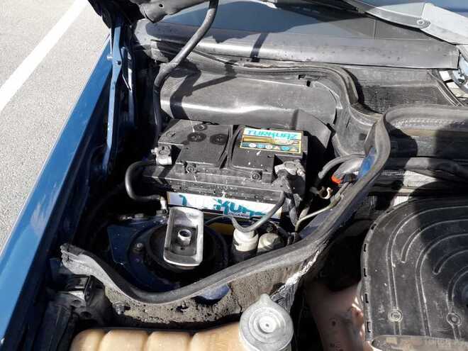 Mercedes E 200 1989, 365,000 km - 0.2 l - Bakı