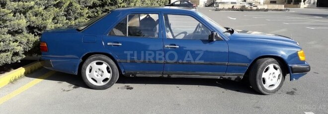 Mercedes E 200 1989, 365,000 km - 0.2 l - Bakı