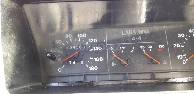 LADA (VAZ) Niva 2000, 254,380 km - 1.7 l - Lerik