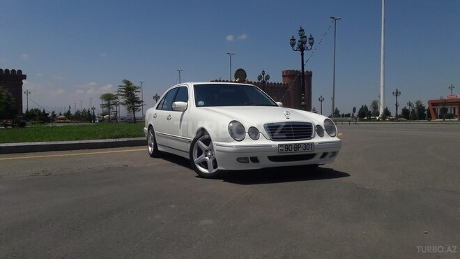 Mercedes E 320 2001, 128,000 km - 3.2 l - Gəncə