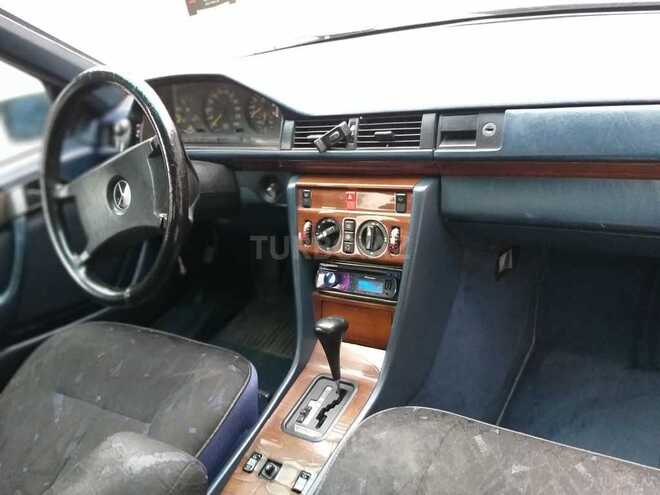 Mercedes E 260 1991, 354,000 km - 2.6 л - Bakı
