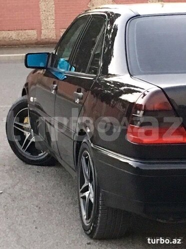 Mercedes C 240 1999, 275,000 km - 2.4 l - Bakı
