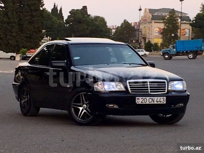 Mercedes C 240 1999, 275,000 km - 2.4 l - Bakı
