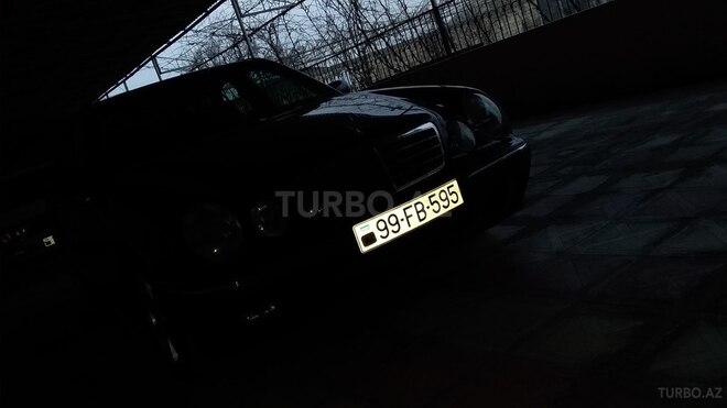 Mercedes E 280 2000, 147,772 km - 2.8 л - Şirvan