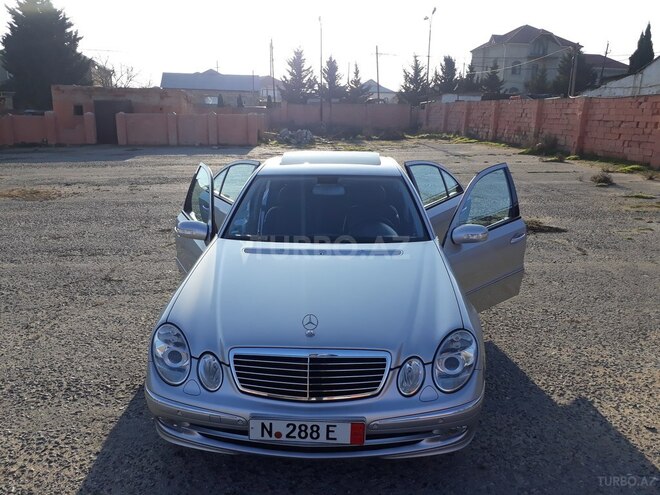 Mercedes E 320 2003, 221,000 km - 3.2 l - Xırdalan