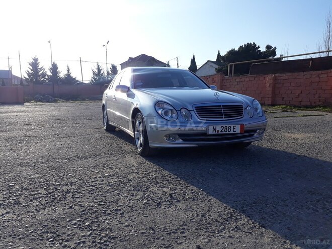 Mercedes E 320 2003, 221,000 km - 3.2 l - Xırdalan