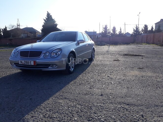 Mercedes E 320 2003, 221,000 km - 3.2 l - Xırdalan
