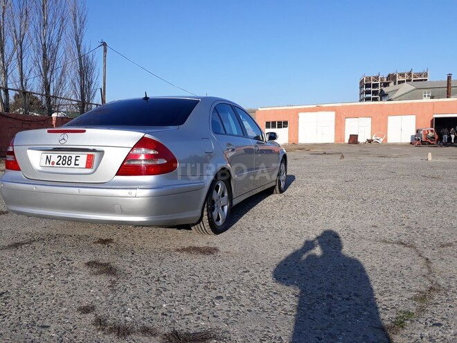 Mercedes E 320 2003, 221,000 km - 3.2 l - Xırdalan