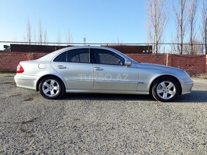 Mercedes E 320 2003, 221,000 km - 3.2 l - Xırdalan