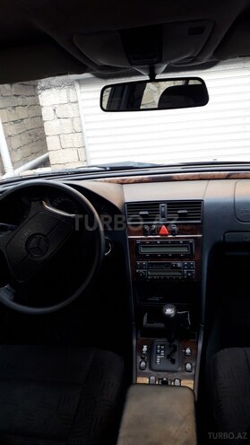 Mercedes C 240 1998, 235,000 km - 2.4 l - Bakı