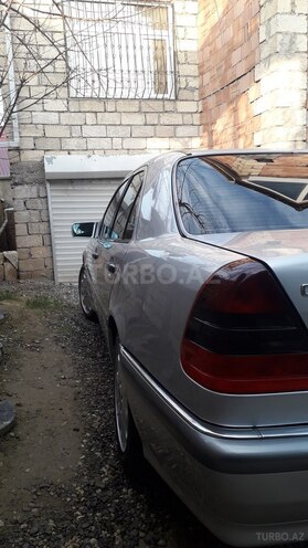 Mercedes C 240 1998, 235,000 km - 2.4 l - Bakı