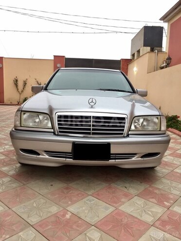 Mercedes C 200 1998, 268,000 km - 2.0 l - Bakı