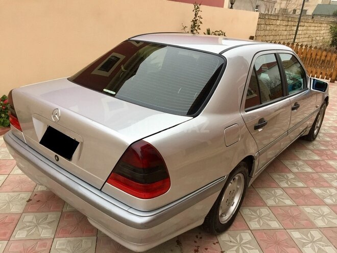 Mercedes C 200 1998, 268,000 km - 2.0 l - Bakı