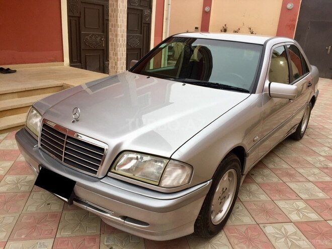 Mercedes C 200 1998, 268,000 km - 2.0 l - Bakı