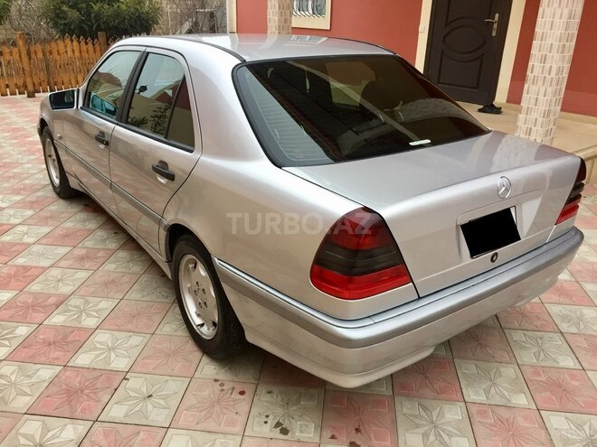 Mercedes C 200 1998, 268,000 km - 2.0 l - Bakı