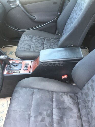 Mercedes C 200 1998, 268,000 km - 2.0 l - Bakı