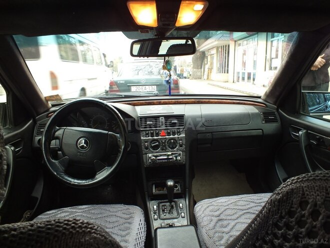Mercedes C 230 1998, 258,500 km - 2.3 l - Mingəçevir