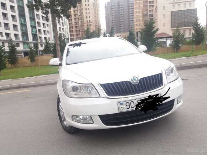 Skoda Octavia 2011, 123,000 km - 1.6 l - Bakı
