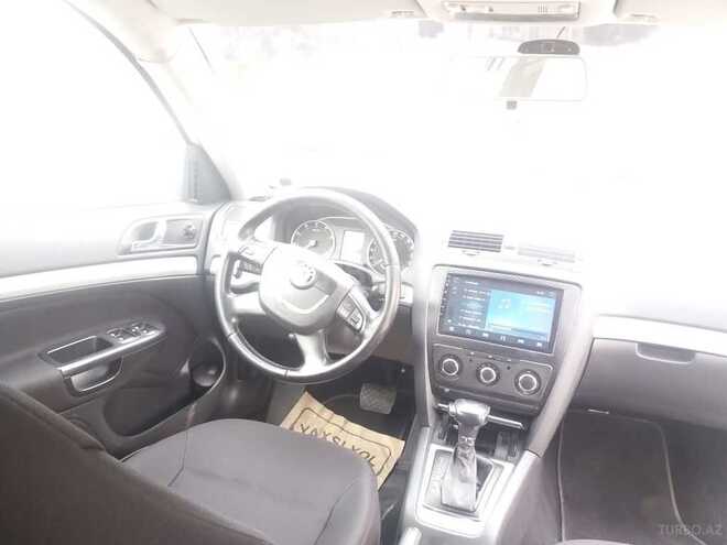 Skoda Octavia 2011, 123,000 km - 1.6 l - Bakı