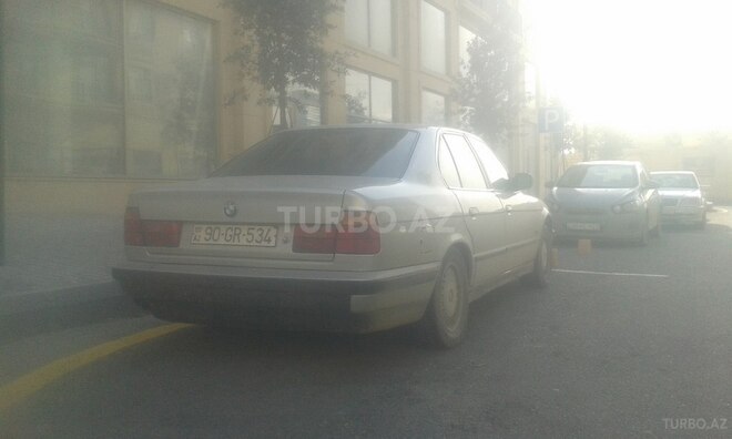 BMW 518 1993, 175,560 km - 1.8 l - Bakı