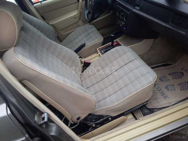 Mercedes 190 1992, 350,000 km - 1.8 l - Mingəçevir