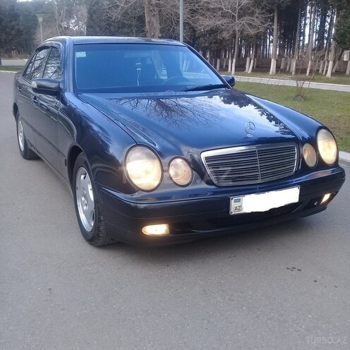 Mercedes E 220 2001, 345,000 km - 2.2 l - Sumqayıt