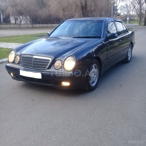 Mercedes E 220 2001, 345,000 km - 2.2 l - Sumqayıt