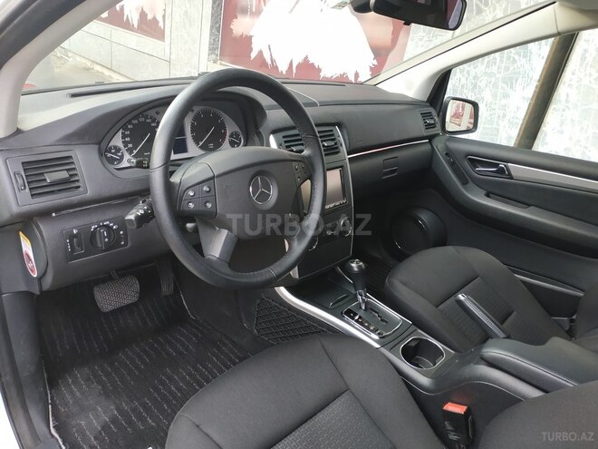 Mercedes B 180 2010, 72,000 km - 1.7 л - Bakı