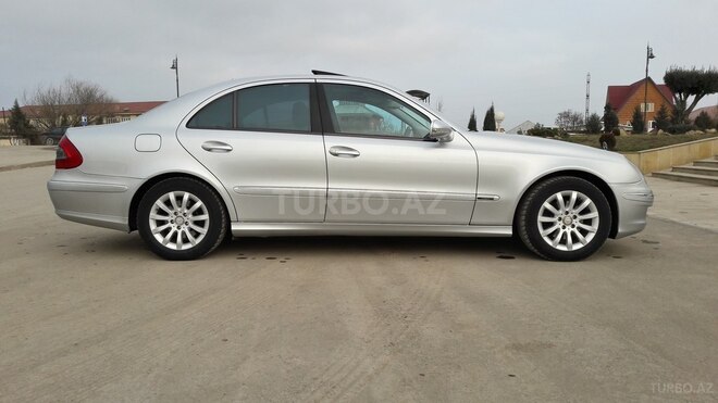 Mercedes E 220 2006, 207,000 km - 2.2 l - Salyan