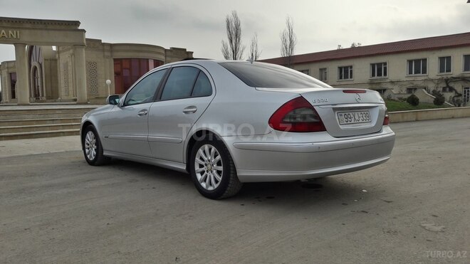 Mercedes E 220 2006, 207,000 km - 2.2 l - Salyan