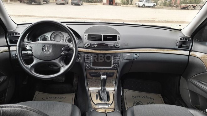 Mercedes E 220 2006, 207,000 km - 2.2 l - Salyan