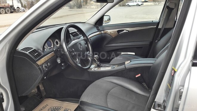 Mercedes E 220 2006, 207,000 km - 2.2 l - Salyan