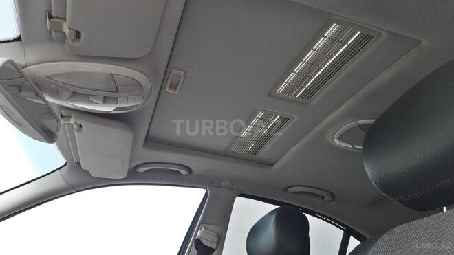 Mercedes E 220 2006, 207,000 km - 2.2 l - Salyan