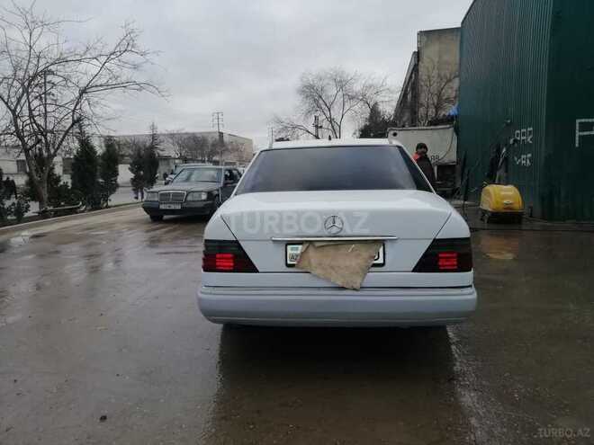Mercedes E 200 1995, 345,824 km - 2.0 l - Bakı