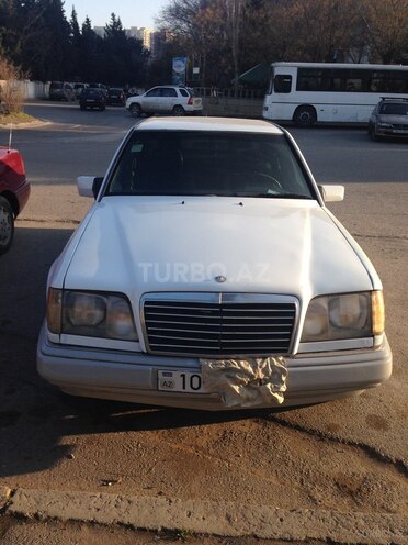 Mercedes E 200 1995, 345,824 km - 2.0 l - Bakı
