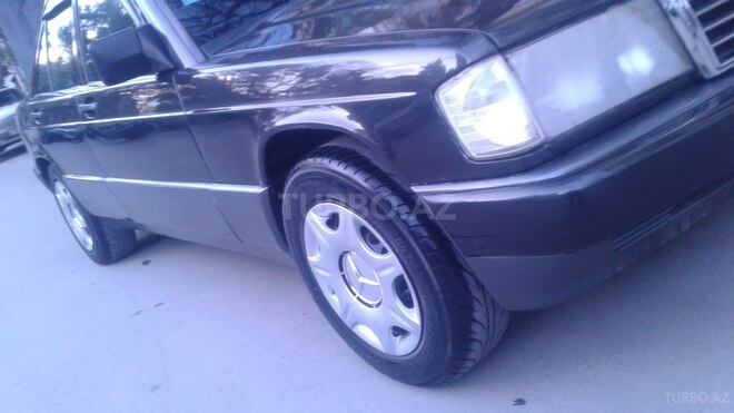 Mercedes 190 1992, 325,425 km - 2.0 l - Bakı