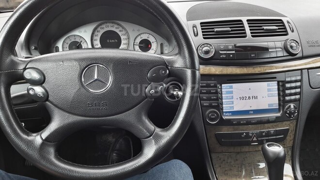 Mercedes E 220 2006, 207,000 km - 2.2 l - Salyan